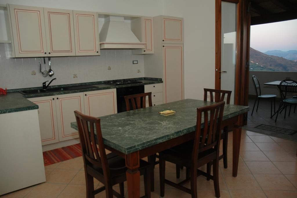Eolian Residence Lipari  Room photo